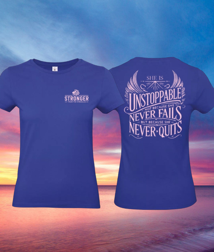 She Is Unstoppable Dames T-Shirt - Power Edition (Roségouden & Roze logo's)