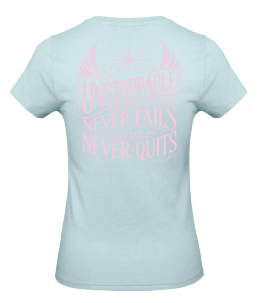 She Is Unstoppable Dames T-Shirt - Power Edition (Roségouden & Roze logo's)