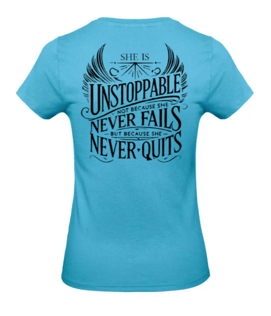 She Is Unstoppable Dames T-Shirt - Classic Edition (Witte & Zwarte logo's)