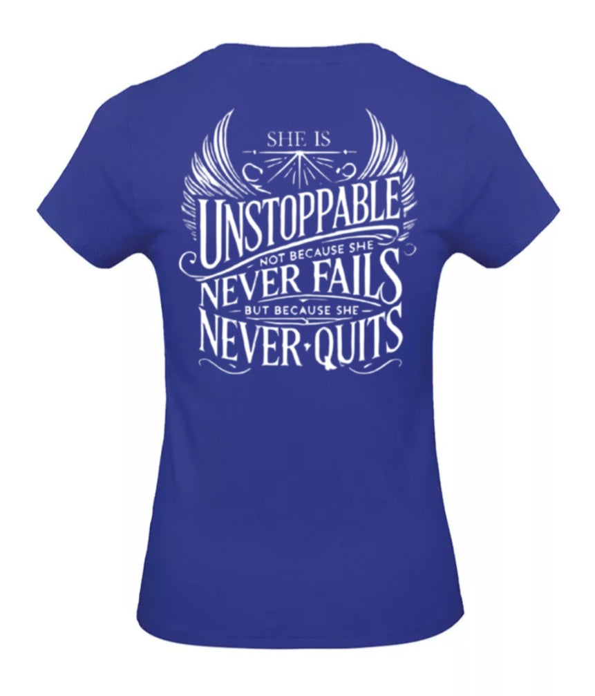 She Is Unstoppable Dames T-Shirt - Classic Edition (Witte & Zwarte logo's)